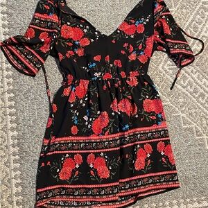 2/$10💙 Medium Trixxi Womens Floral Dress